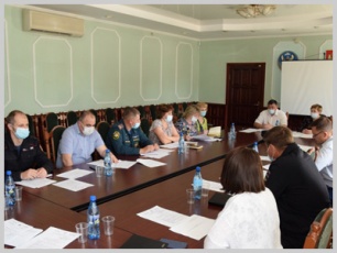 Мэр города Горно-Алтайска Юрий Нечаев провел заседание антитеррористической комиссии