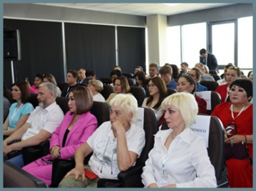 Мэр города и депутаты приняли участие в бизнес-форуме 