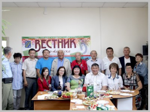 Мэр города и председатель постоянного комитета приняли участие в мероприятии, посвящённом 25-летию газеты «Вестник Горно-Алтайска»