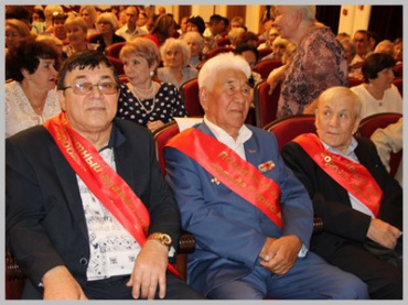В Горно-Алтайске состоялось торжественное заседание, посвящённое Дню города